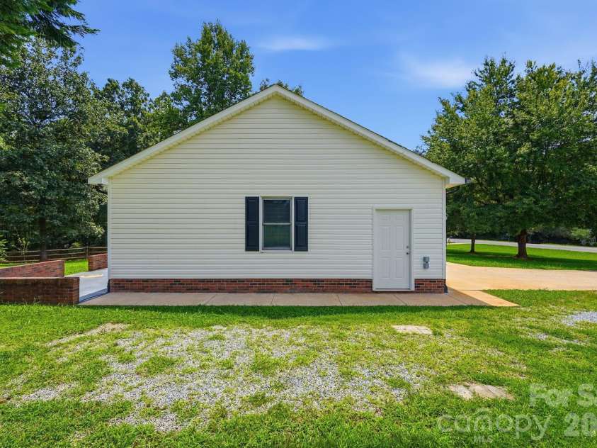 135 Byers Road, Troutman, NC 28166.  MLS# CAR4413720, YatesRealty ID 43900. 