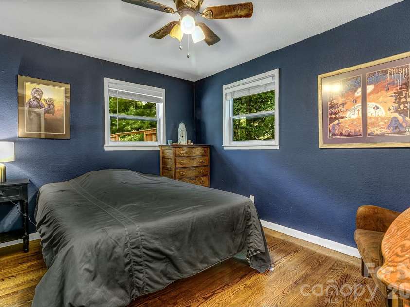 46 Monte Vista Circle, Candler, NC 28715.  MLS# CAR4414343, YatesRealty ID 43901. 