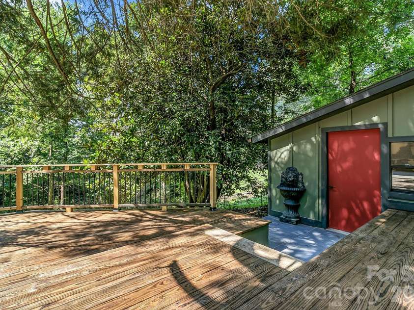 46 Monte Vista Circle, Candler, NC 28715.  MLS# CAR4414343, YatesRealty ID 43901. 