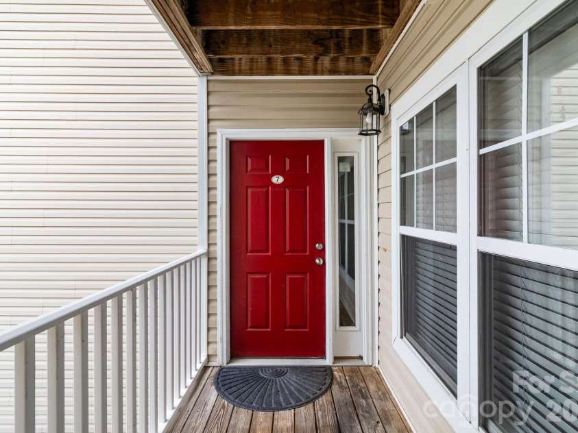 3317 Harbour Pointe Place, Fayetteville, NC 28314.  MLS# CAR4414305, YatesRealty ID 43903. 