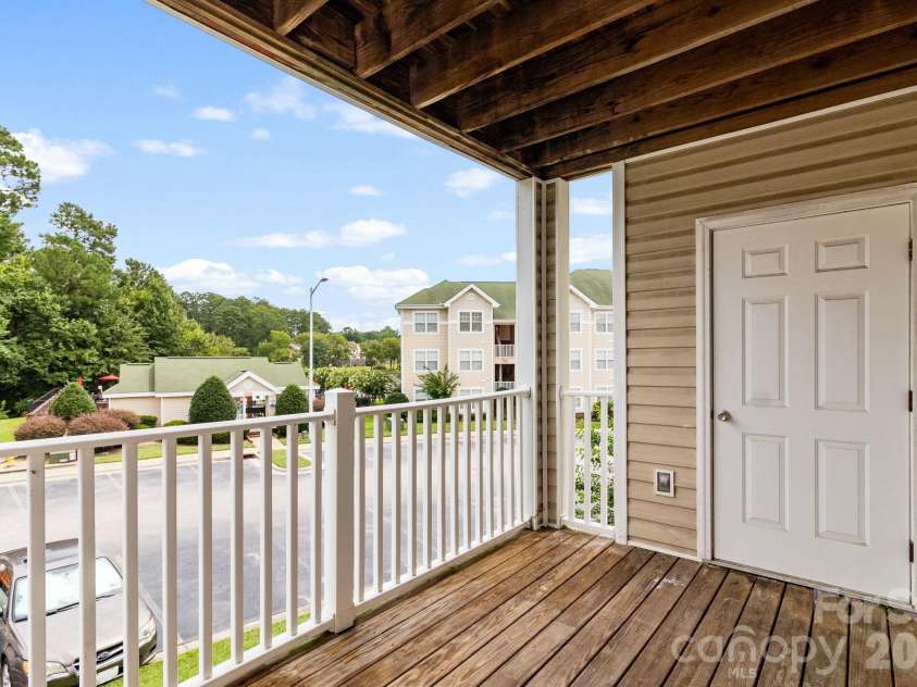 3317 Harbour Pointe Place, Fayetteville, NC 28314.  MLS# CAR4414305, YatesRealty ID 43903. 