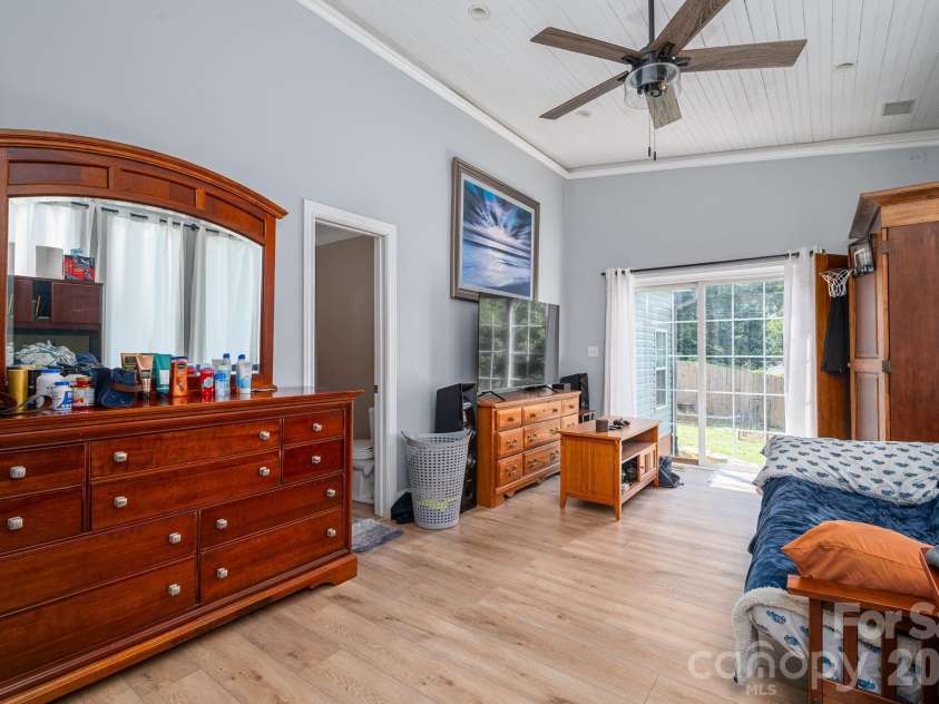 4609 Old Mill Road, Gastonia, NC 28056.  MLS# CAR4413867, YatesRealty ID 43904. 