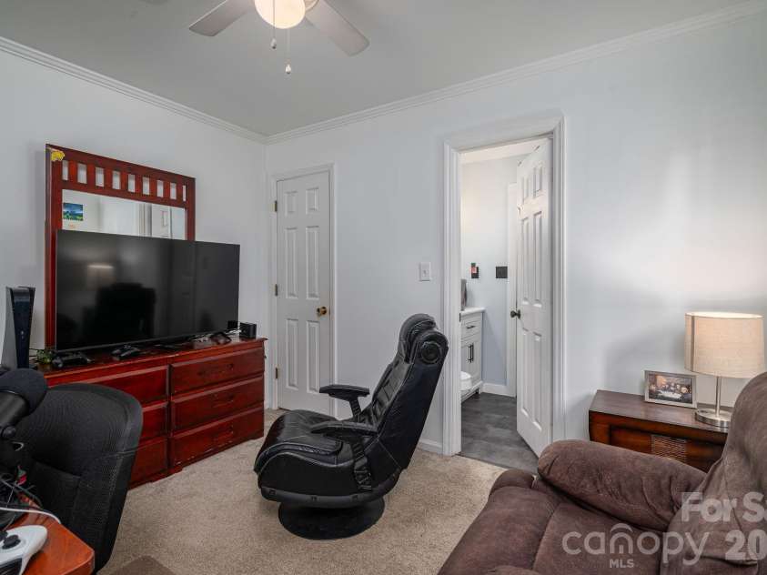 4609 Old Mill Road, Gastonia, NC 28056.  MLS# CAR4413867, YatesRealty ID 43904. 