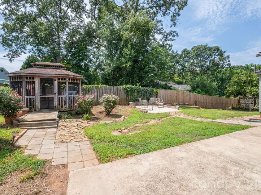 4609 Old Mill Road, Gastonia, NC 28056.  MLS# CAR4413867, YatesRealty ID 43904. 