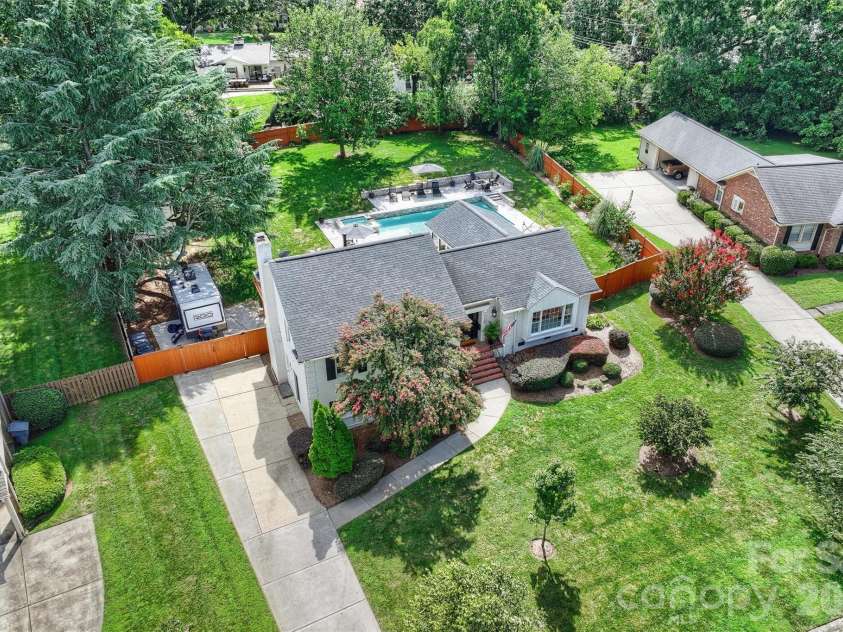 3120 Sunnybrook Drive, Charlotte, NC 28210.  MLS# CAR4412858, YatesRealty ID 43905. 