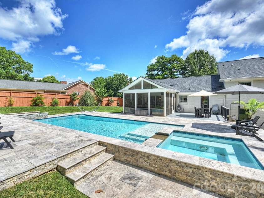 3120 Sunnybrook Drive, Charlotte, NC 28210.  MLS# CAR4412858, YatesRealty ID 43905. 