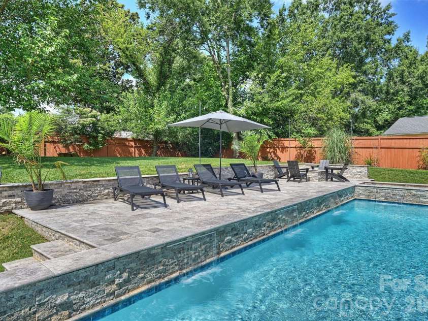3120 Sunnybrook Drive, Charlotte, NC 28210.  MLS# CAR4412858, YatesRealty ID 43905. 