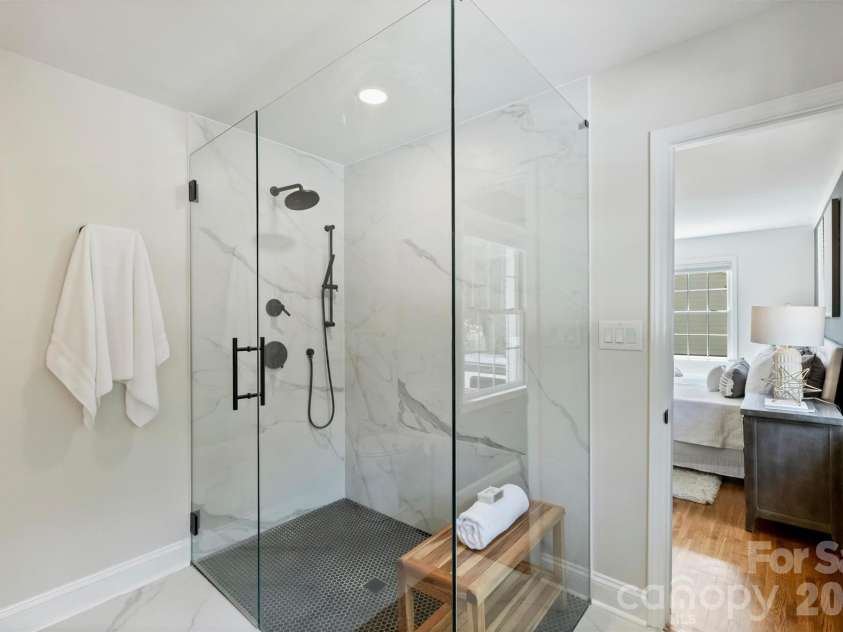 3120 Sunnybrook Drive, Charlotte, NC 28210.  MLS# CAR4412858, YatesRealty ID 43905. 