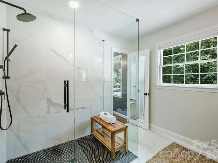 3120 Sunnybrook Drive, Charlotte, NC 28210.  MLS# CAR4412858, YatesRealty ID 43905. 