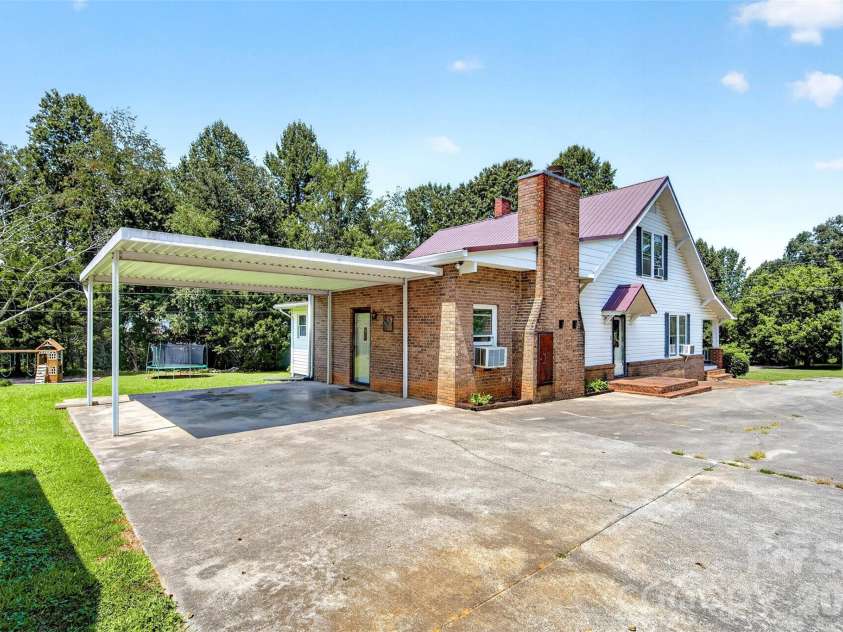 96 Huntsville Road, Marion, NC 28752.  MLS# CAR4413751, YatesRealty ID 43906. 