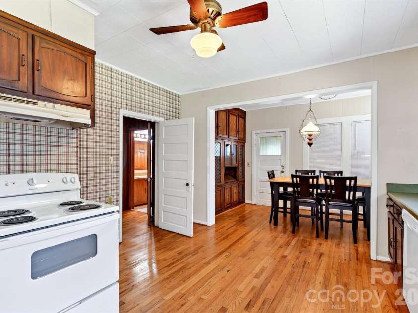 96 Huntsville Road, Marion, NC 28752.  MLS# CAR4413751, YatesRealty ID 43906. 
