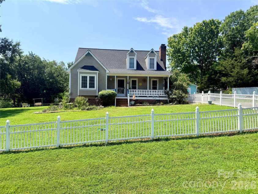 1070 River Run, Asheboro, NC 27205.  MLS# CAR4413521, YatesRealty ID 43907. 
