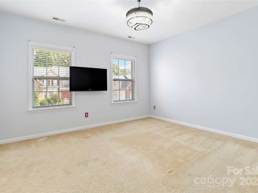 1009 Murandy Lane, Matthews, NC 28104.  MLS# CAR4272008, YatesRealty ID 4391. 