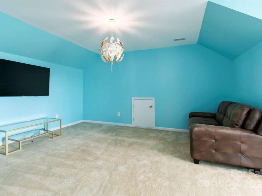 1009 Murandy Lane, Matthews, NC 28104.  MLS# CAR4272008, YatesRealty ID 4391. 