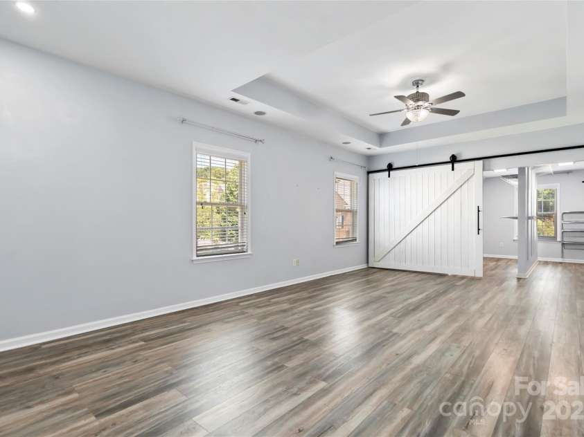 1009 Murandy Lane, Matthews, NC 28104.  MLS# CAR4272008, YatesRealty ID 4391. 