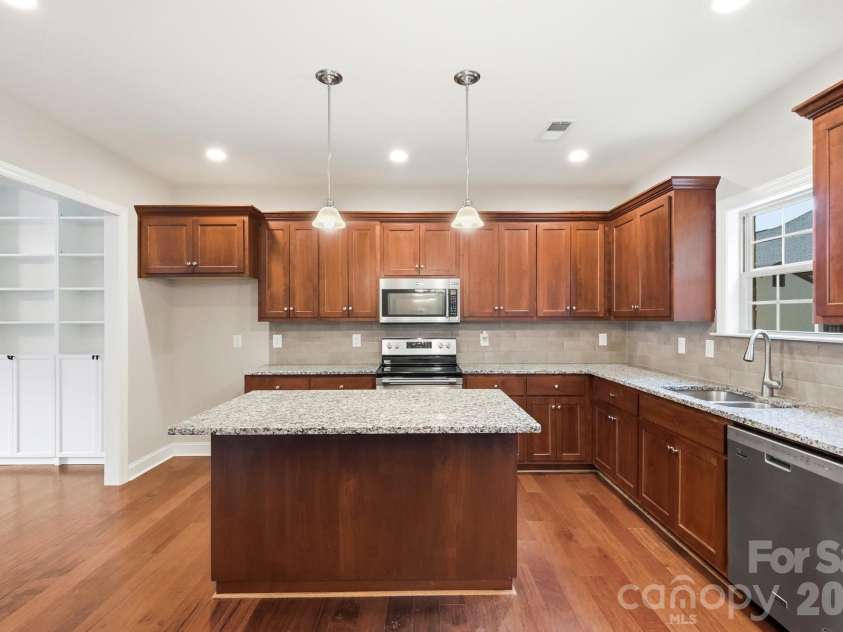 5361 Brickyard Terrace Court, Concord, NC 28027.  MLS# CAR4408847, YatesRealty ID 43910. Kitchen