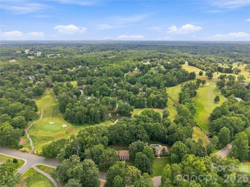 3906 Wandering Lane, Hickory, NC 28601.  MLS# CAR4410839, YatesRealty ID 43911. 