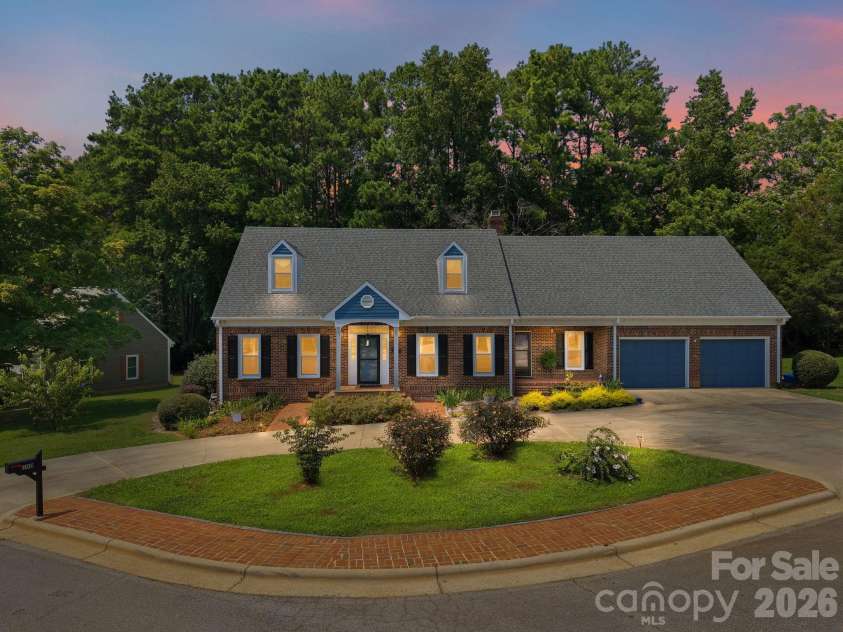 100 Arabian Lane, Salisbury, NC 28147.  MLS# CAR4414374, YatesRealty ID 43912. 