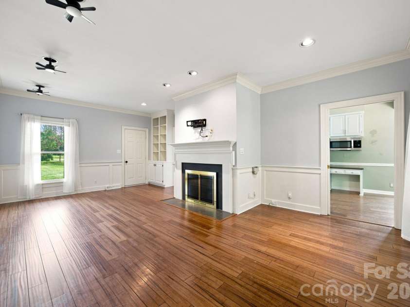100 Arabian Lane, Salisbury, NC 28147.  MLS# CAR4414374, YatesRealty ID 43912. 