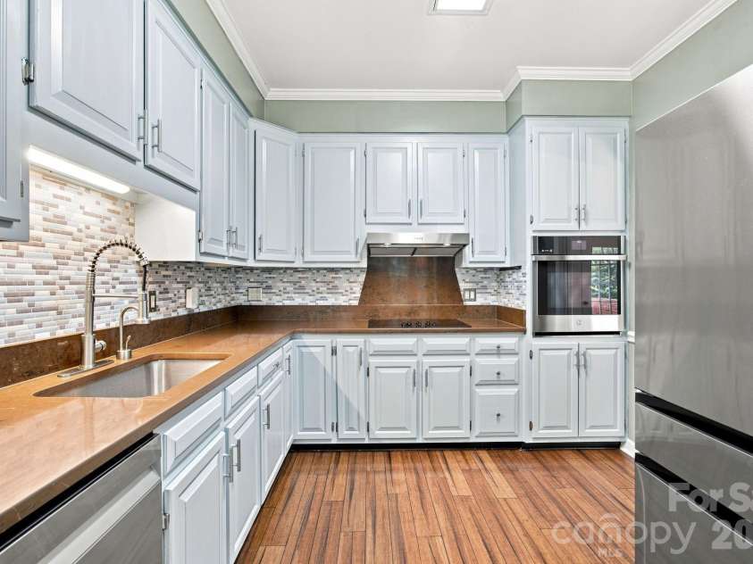 100 Arabian Lane, Salisbury, NC 28147.  MLS# CAR4414374, YatesRealty ID 43912. 