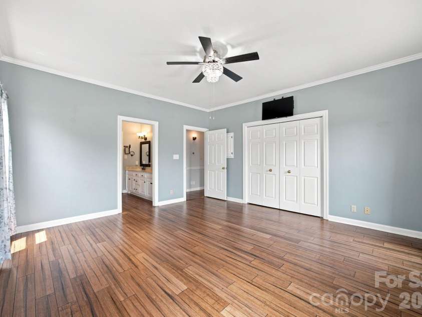100 Arabian Lane, Salisbury, NC 28147.  MLS# CAR4414374, YatesRealty ID 43912. 