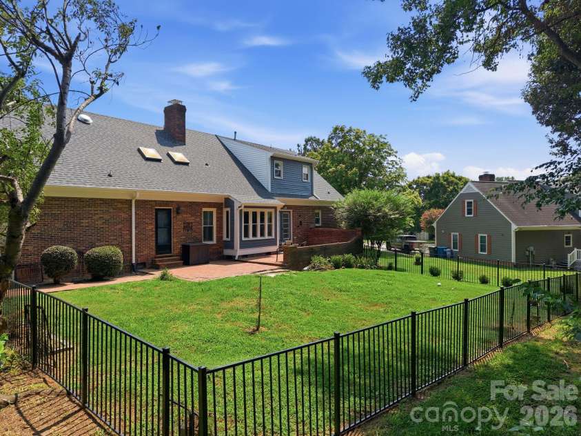 100 Arabian Lane, Salisbury, NC 28147.  MLS# CAR4414374, YatesRealty ID 43912. 