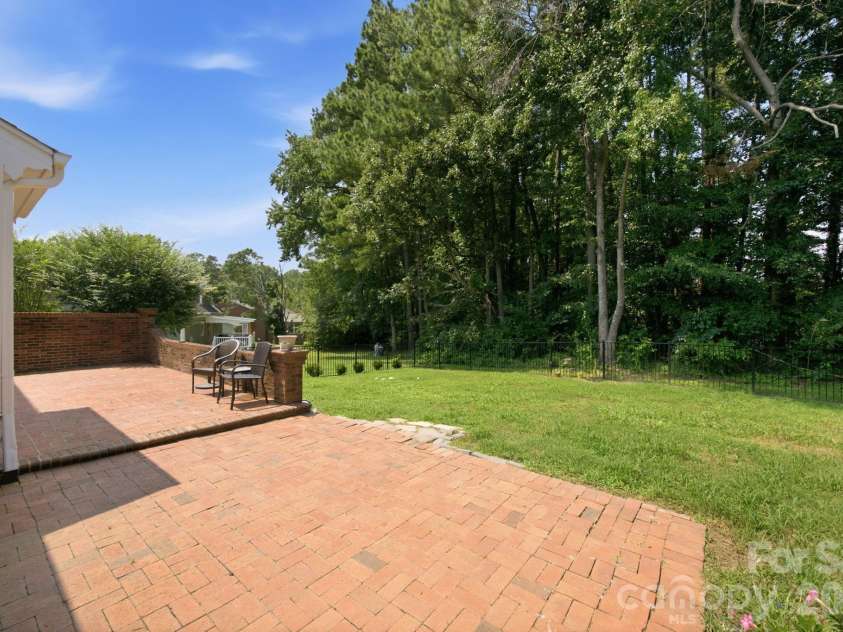 100 Arabian Lane, Salisbury, NC 28147.  MLS# CAR4414374, YatesRealty ID 43912. 