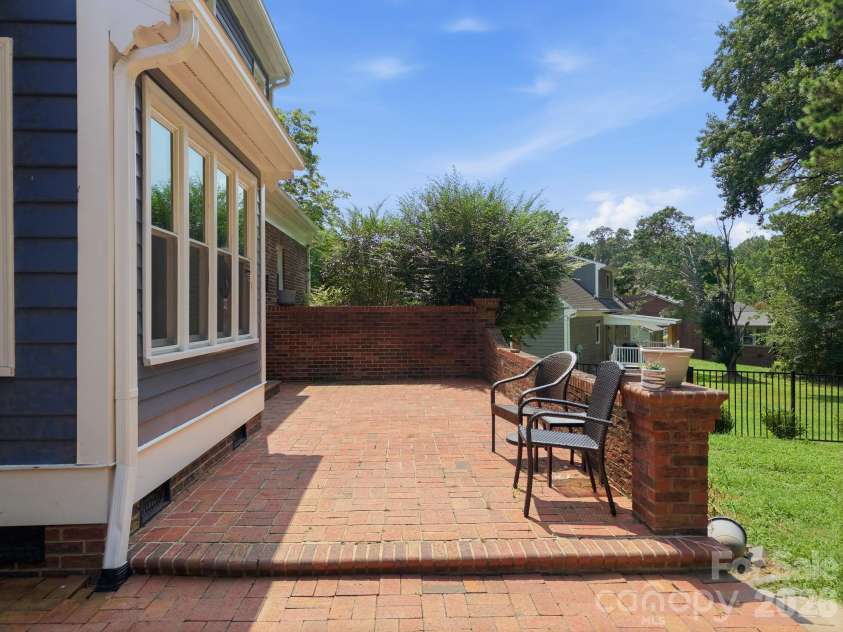 100 Arabian Lane, Salisbury, NC 28147.  MLS# CAR4414374, YatesRealty ID 43912. 