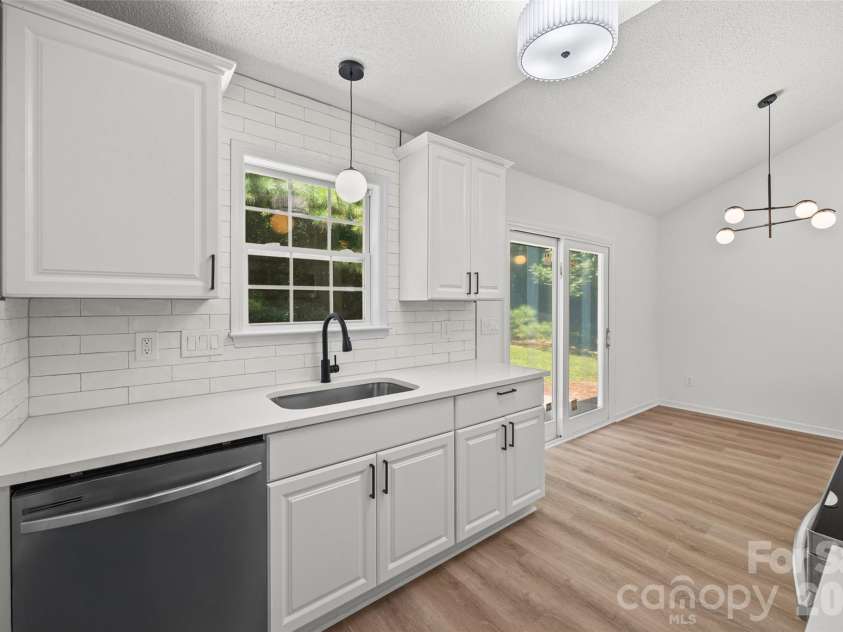 360 Masters Drive, Rock Hill, SC 29732.  MLS# CAR4414411, YatesRealty ID 43913. 