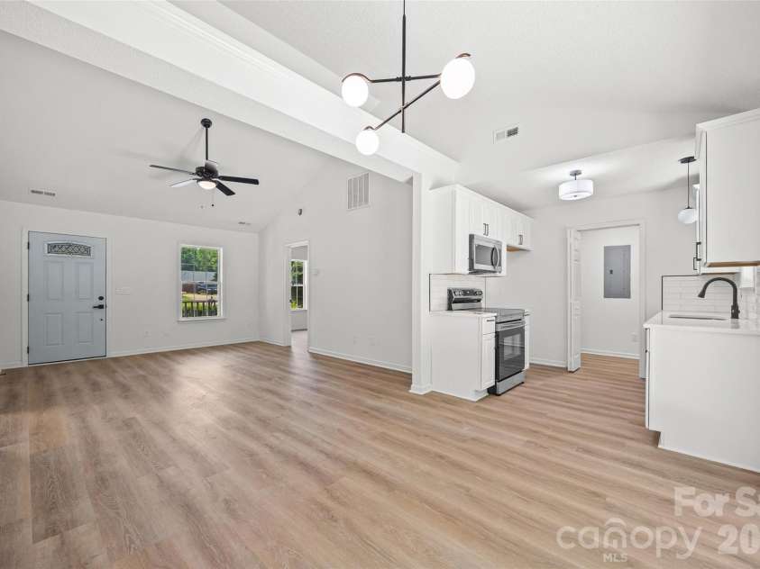 360 Masters Drive, Rock Hill, SC 29732.  MLS# CAR4414411, YatesRealty ID 43913. 