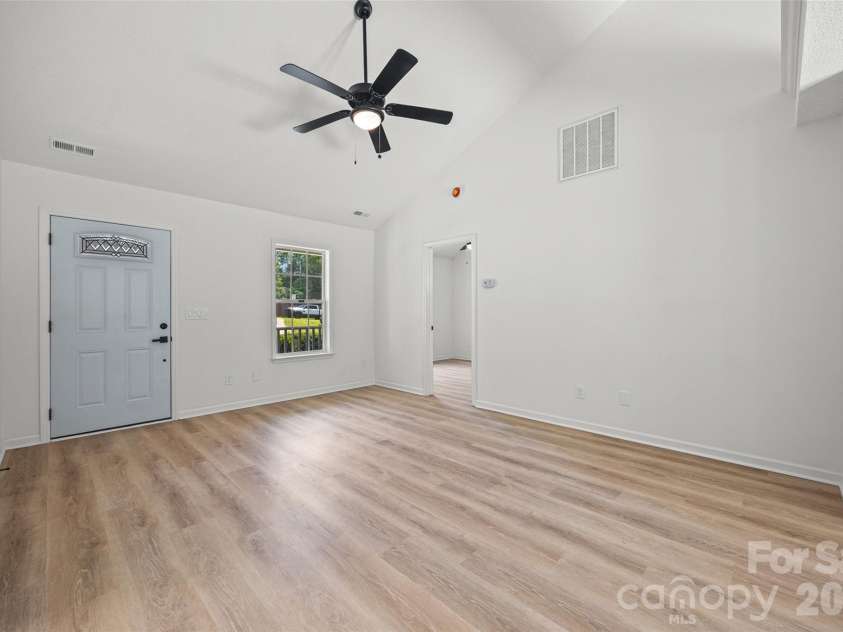 360 Masters Drive, Rock Hill, SC 29732.  MLS# CAR4414411, YatesRealty ID 43913. 