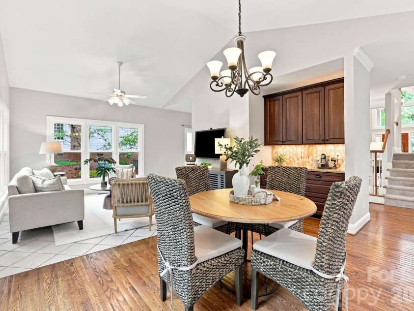 10809 Jordan Rae Lane, Charlotte, NC 28277.  MLS# CAR4408324, YatesRealty ID 43914. 