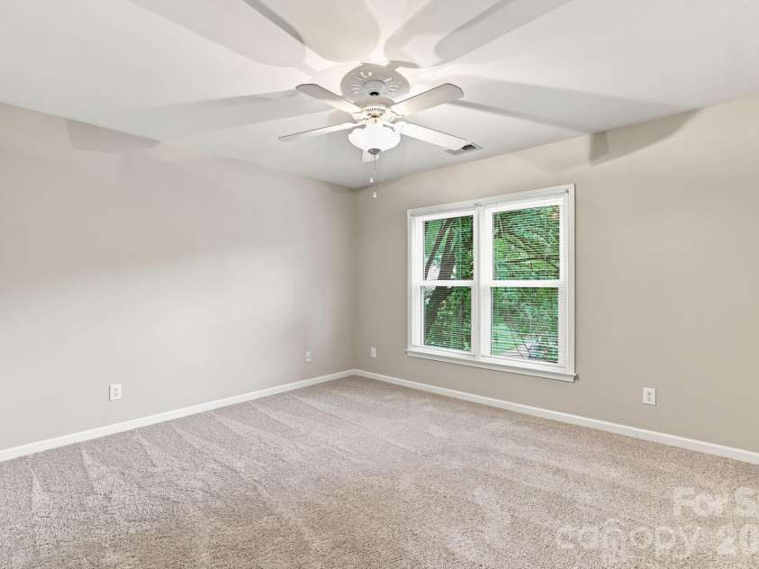10809 Jordan Rae Lane, Charlotte, NC 28277.  MLS# CAR4408324, YatesRealty ID 43914. 