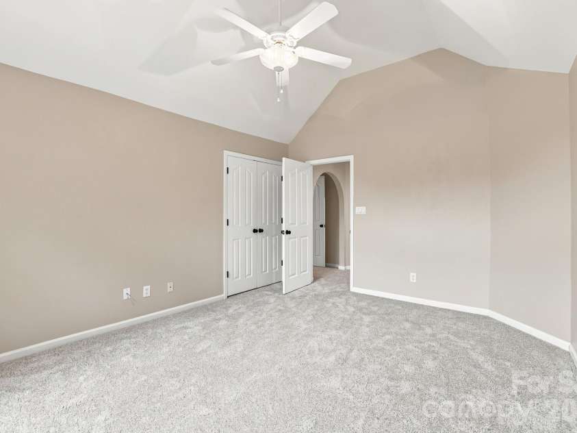 10809 Jordan Rae Lane, Charlotte, NC 28277.  MLS# CAR4408324, YatesRealty ID 43914. 