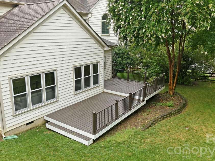 10809 Jordan Rae Lane, Charlotte, NC 28277.  MLS# CAR4408324, YatesRealty ID 43914. 