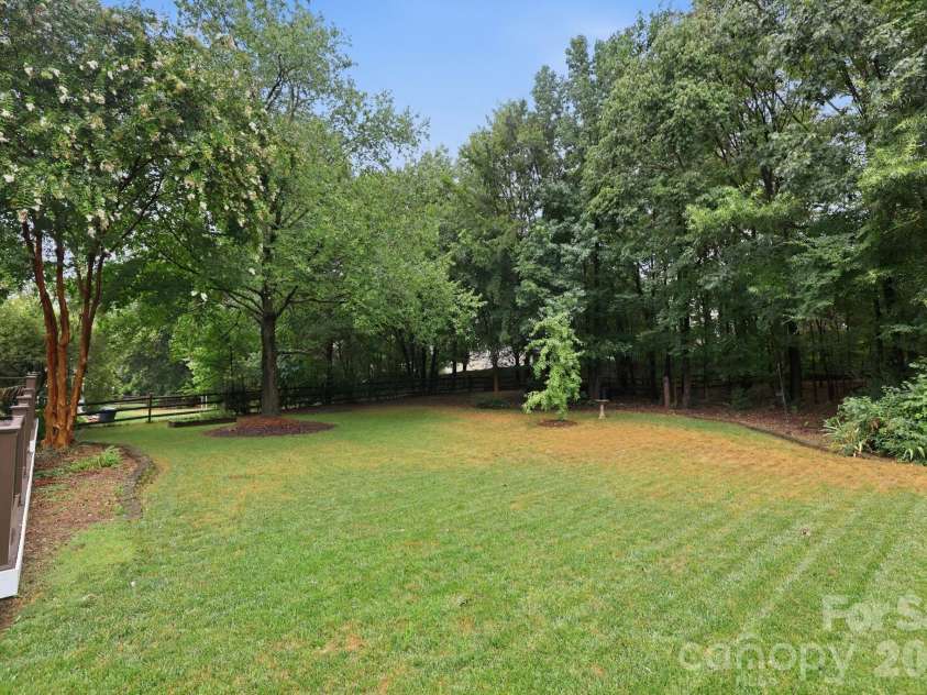 10809 Jordan Rae Lane, Charlotte, NC 28277.  MLS# CAR4408324, YatesRealty ID 43914. 
