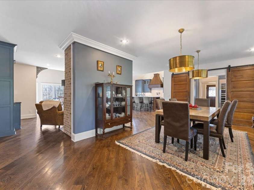 1010 River Oaks Lane, Charlotte, NC 28226.  MLS# CAR4354523, YatesRealty ID 43915. 