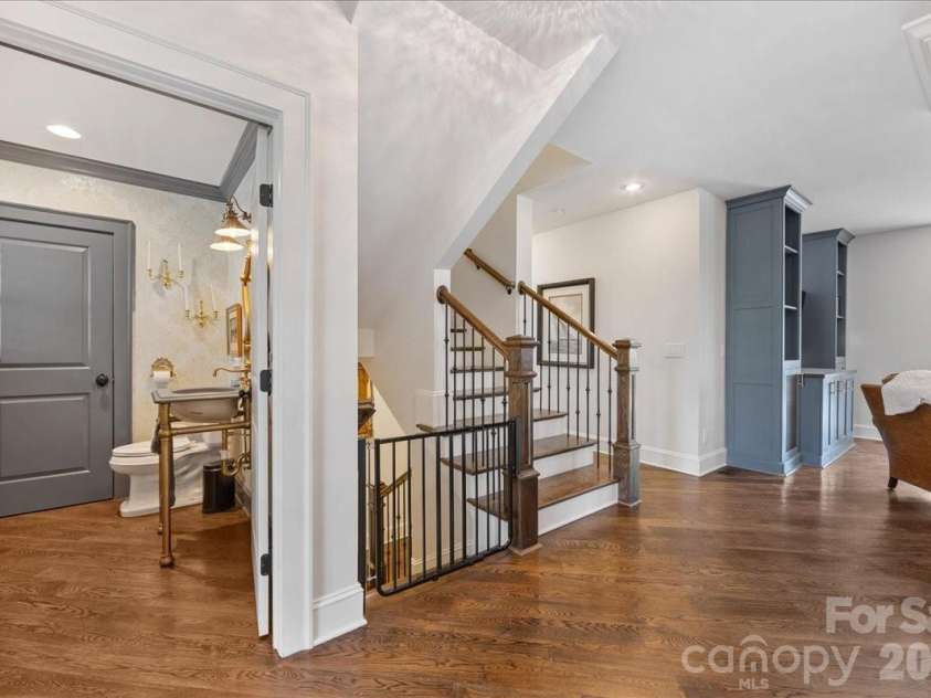 1010 River Oaks Lane, Charlotte, NC 28226.  MLS# CAR4354523, YatesRealty ID 43915. 