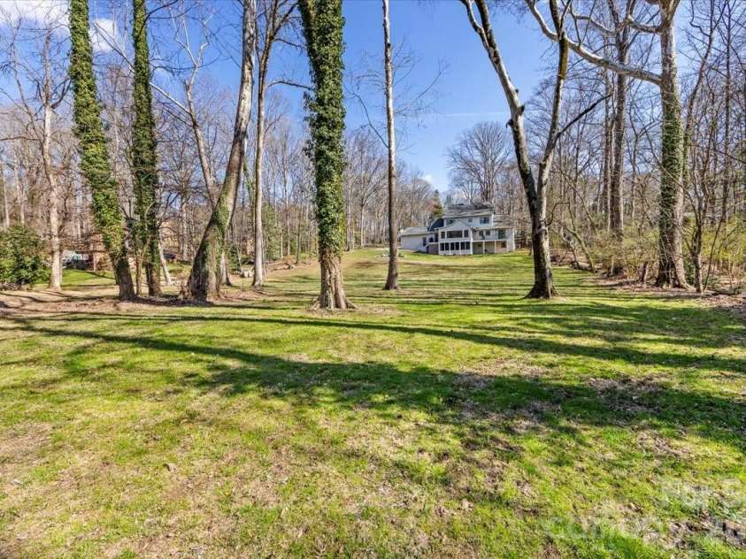 1010 River Oaks Lane, Charlotte, NC 28226.  MLS# CAR4354523, YatesRealty ID 43915. 