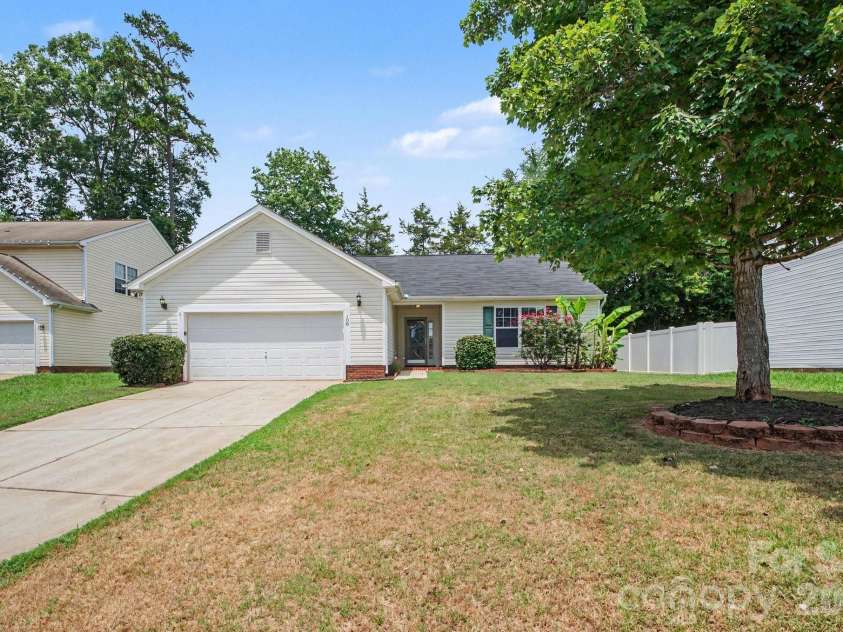 108 Briarwood Lane, Mount Holly, NC 28120.  MLS# CAR4403680, YatesRealty ID 43916. 