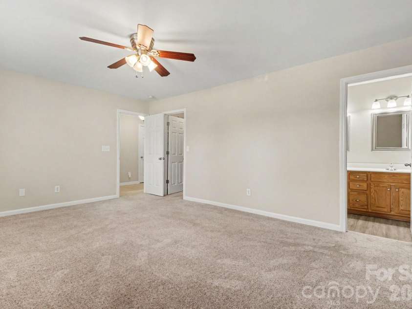 108 Briarwood Lane, Mount Holly, NC 28120.  MLS# CAR4403680, YatesRealty ID 43916. 