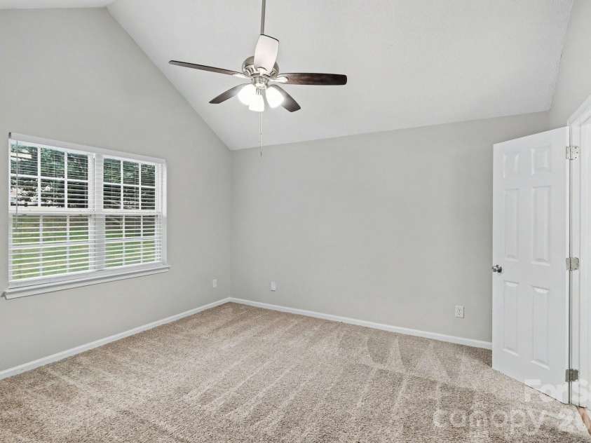 9507 Misty Arbor Way, Charlotte, NC 28269.  MLS# CAR4404552, YatesRealty ID 43917. 