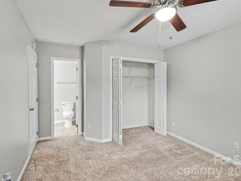 9507 Misty Arbor Way, Charlotte, NC 28269.  MLS# CAR4404552, YatesRealty ID 43917. 