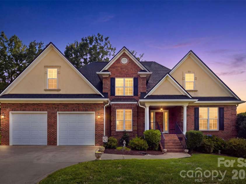 235 Landry Drive, Kings Mountain, NC 28086.  MLS# CAR4413528, YatesRealty ID 43918. 