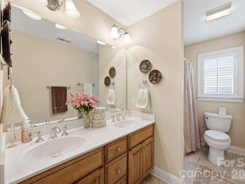 235 Landry Drive, Kings Mountain, NC 28086.  MLS# CAR4413528, YatesRealty ID 43918. 