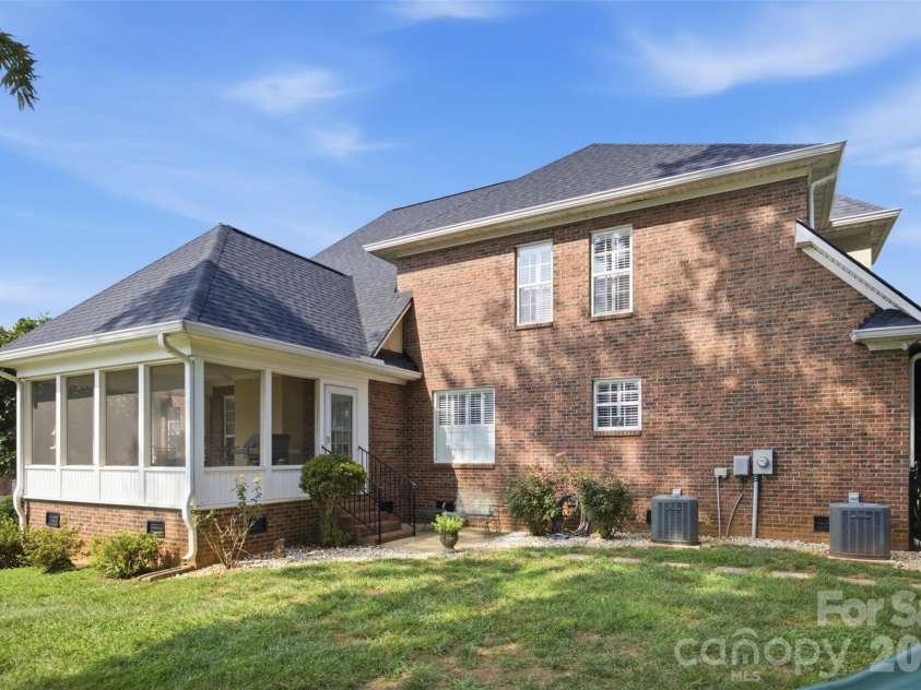 235 Landry Drive, Kings Mountain, NC 28086.  MLS# CAR4413528, YatesRealty ID 43918. 