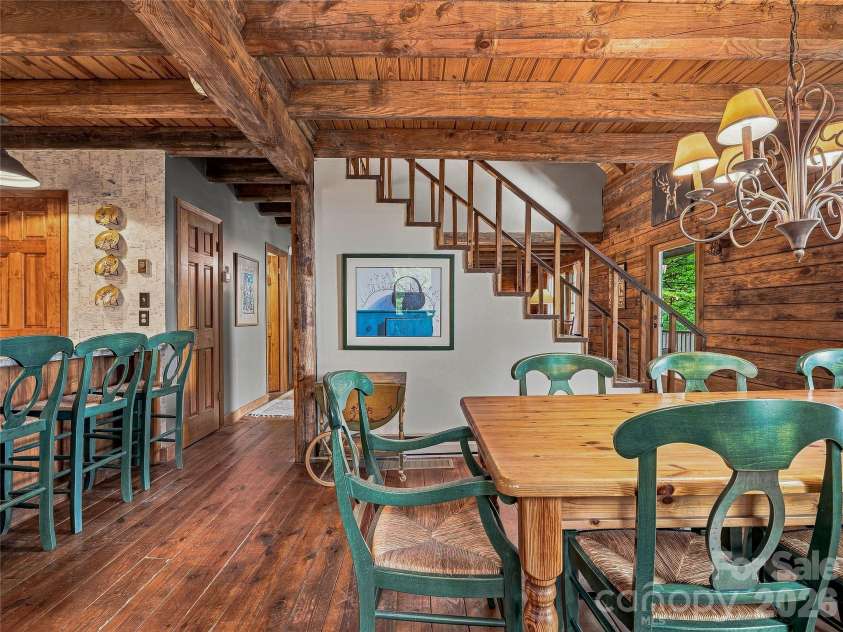 267 Trillium Lane, Burnsville, NC 28714.  MLS# CAR4413454, YatesRealty ID 43919. 