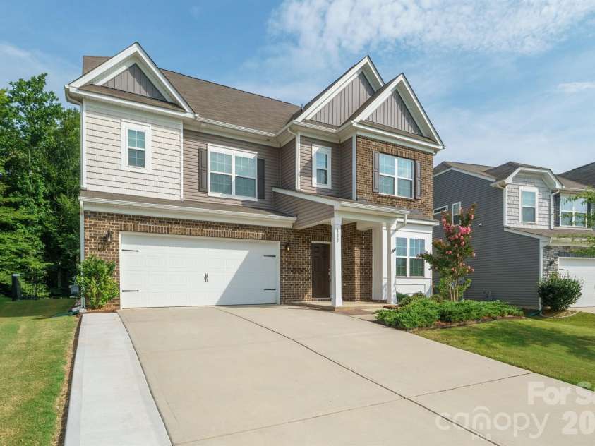 111 Lambeth Loop, Mooresville, NC 28115.  MLS# CAR4413662, YatesRealty ID 43921. 