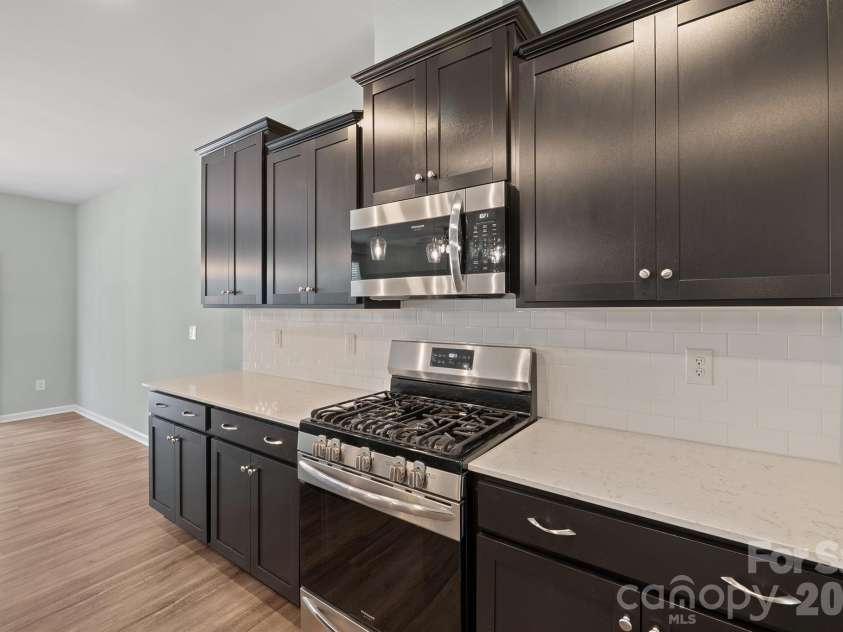 111 Lambeth Loop, Mooresville, NC 28115.  MLS# CAR4413662, YatesRealty ID 43921. 