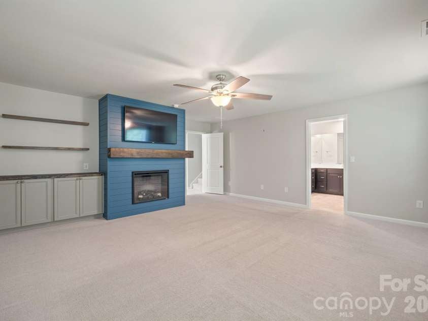 111 Lambeth Loop, Mooresville, NC 28115.  MLS# CAR4413662, YatesRealty ID 43921. 